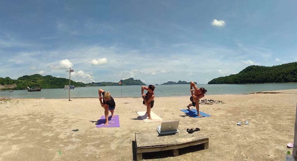 Woodstock Beach Camp Hien Hao Екстериор снимка